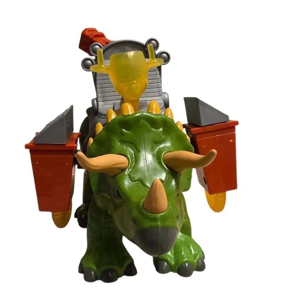 Imaginext Triceratops With Battle Gear And Figure